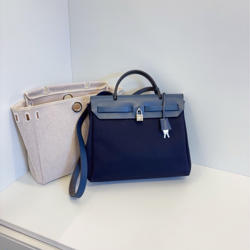 ✨Herbag 31 深藍色銀扣 整體包型很棒 98新💙-4