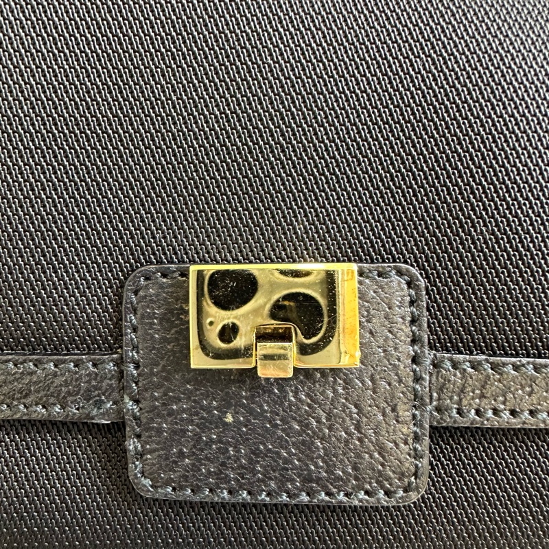 【赫蒂國際精品】Ferragamo 菲拉格慕 經典金屬扣環包 vintage-6