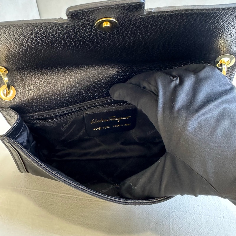【赫蒂國際精品】Ferragamo 菲拉格慕 經典金屬扣環包 vintage-13