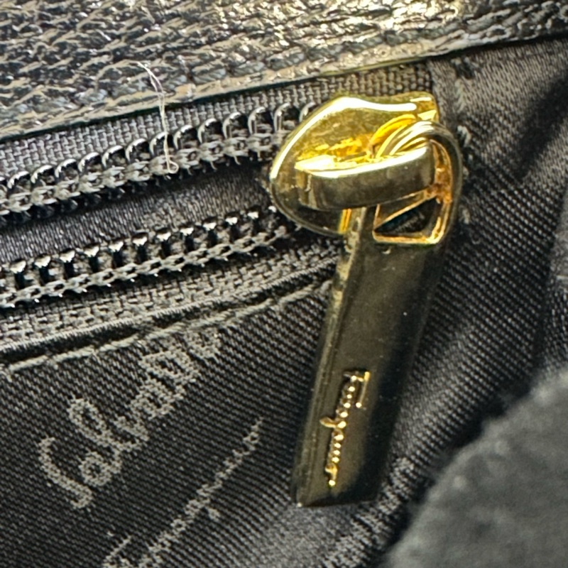 【赫蒂國際精品】Ferragamo 菲拉格慕 經典金屬扣環包 vintage-14