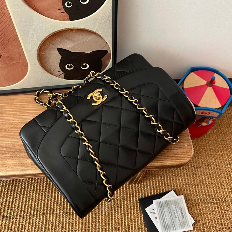✨Chanel vintage 黑金羊皮黛妃包 菱格飽滿 很漂亮😍-1
