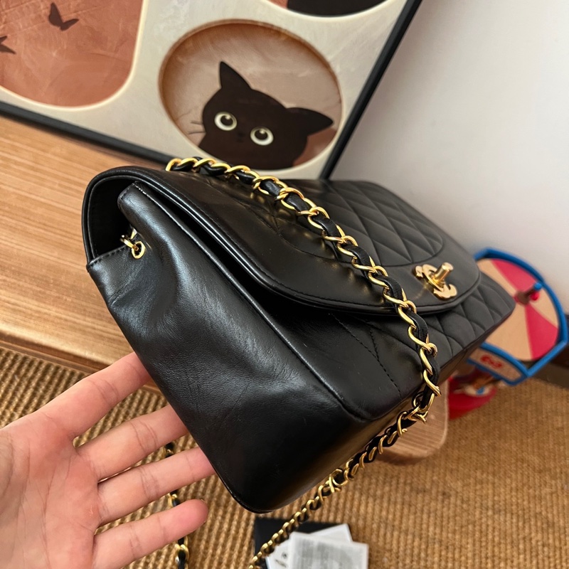 ✨Chanel vintage 黑金羊皮黛妃包 菱格飽滿 很漂亮😍-5