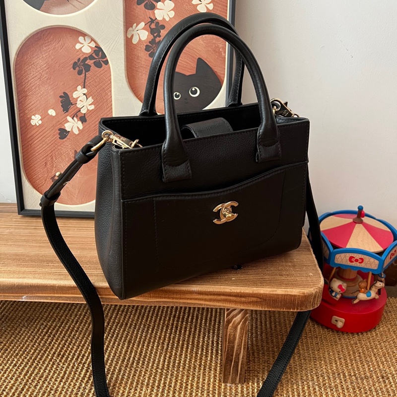 ✨Chanel 黑金荔枝皮 mini Kelly 2way 超級可愛☺️-7