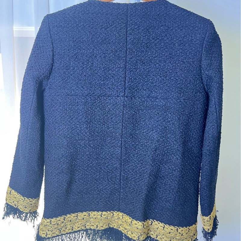 Chanel大都會系列黑金流蘇亞克力扣外套 34碼-1