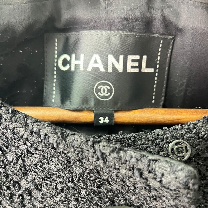 Chanel大都會系列黑金流蘇亞克力扣外套 34碼-2