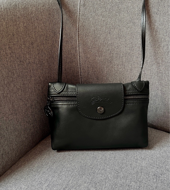 莉亞精品♡Longchamp 斜背包 黑 二手-0