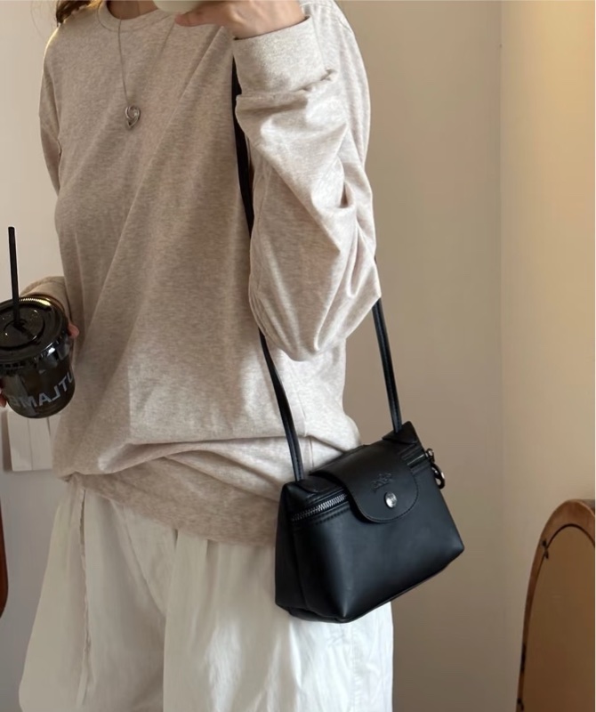 莉亞精品♡Longchamp 斜背包 黑 二手-1