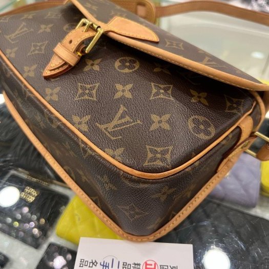 東區正精品㊣LOUIS VUITTON LV M42250 老花單面馬鞍包翻蓋斜背包 RZ6390-6