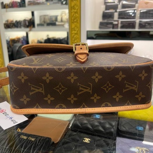 東區正精品㊣LOUIS VUITTON LV M42250 老花單面馬鞍包翻蓋斜背包 RZ6390-7