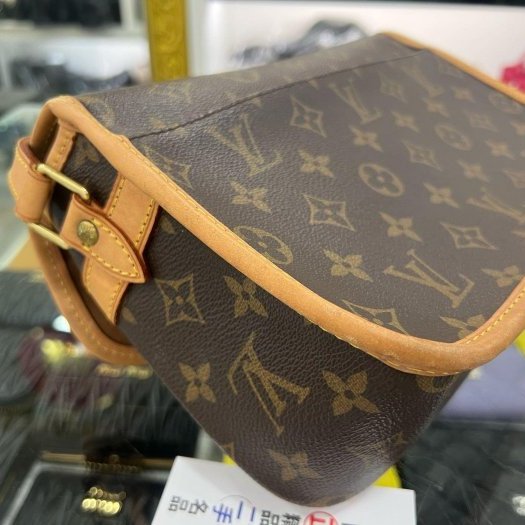 東區正精品㊣LOUIS VUITTON LV M42250 老花單面馬鞍包翻蓋斜背包 RZ6390-8