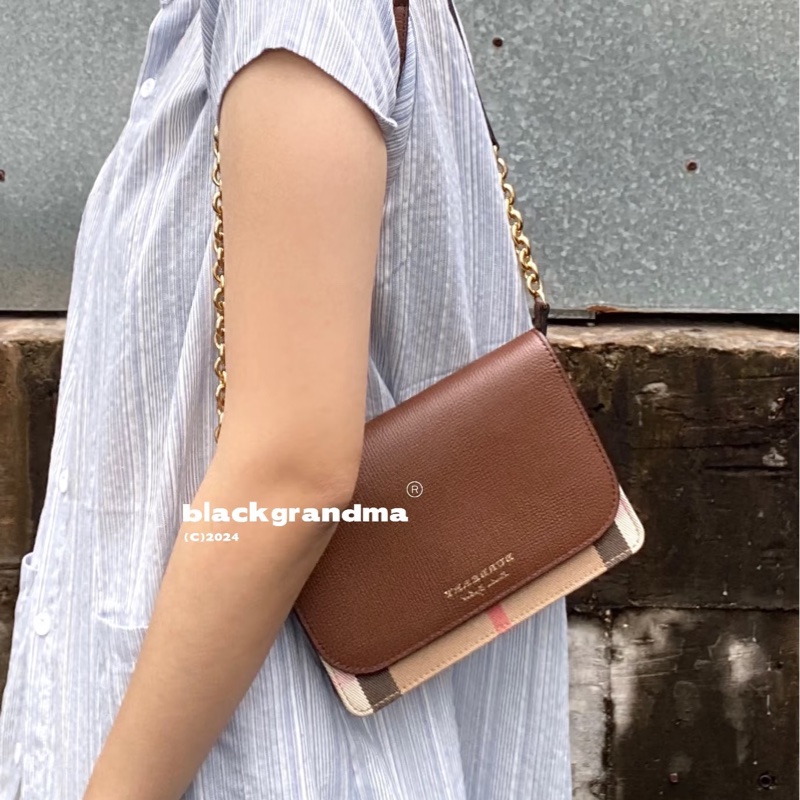莉亞精品♡ Burberry 格紋woc 二手美包-1