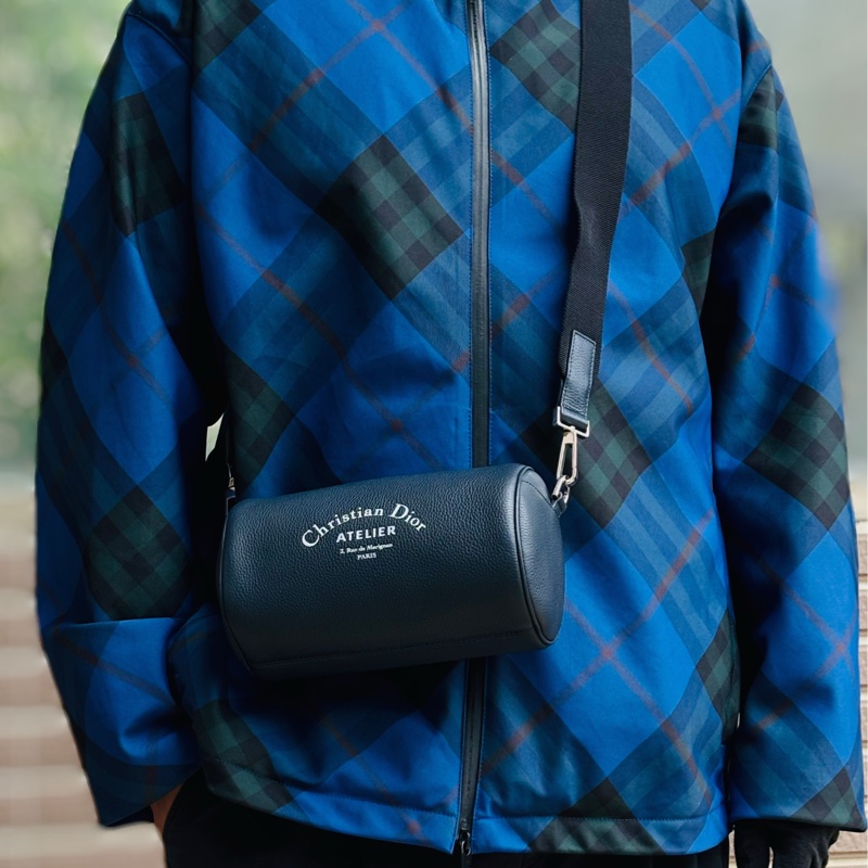 🔥質感好看 Christian Dior 迪奧 圓筒 巴比龍 深藍肩背/ 斜背包-1