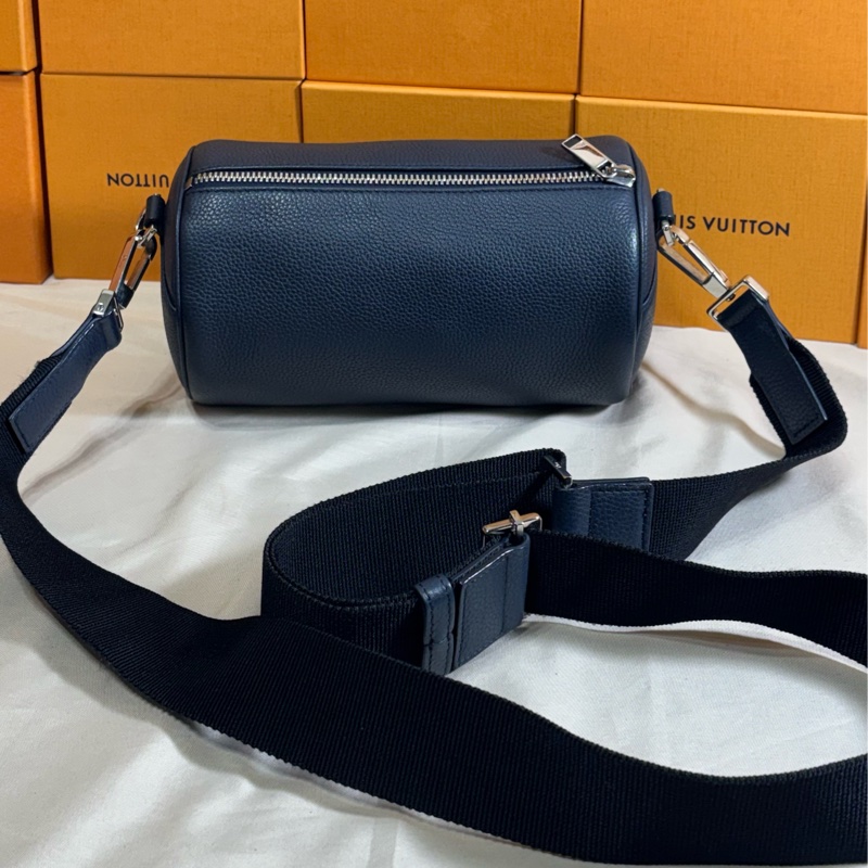 🔥質感好看 Christian Dior 迪奧 圓筒 巴比龍 深藍肩背/ 斜背包-4