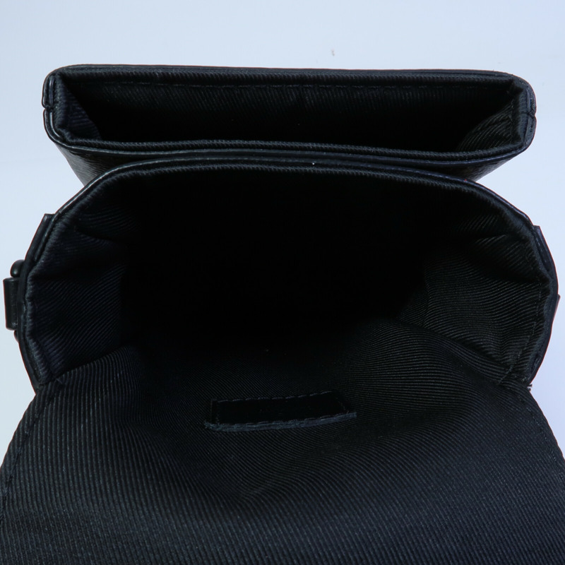 LOUIS VUITTON Monogram S-Lock Vertical肩背袋-4