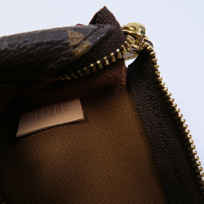 LOUIS VUITTON Monogram Mini Pochette Accessoires鏈帶手挽袋-6