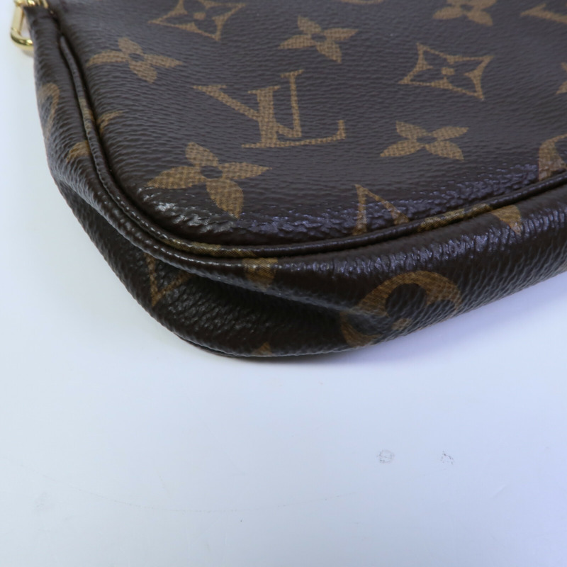 LOUIS VUITTON Monogram Mini Pochette Accessoires鏈帶手挽袋-8