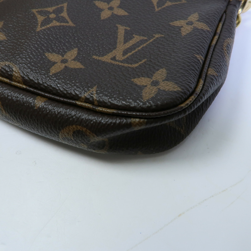 LOUIS VUITTON Monogram Mini Pochette Accessoires鏈帶手挽袋-11