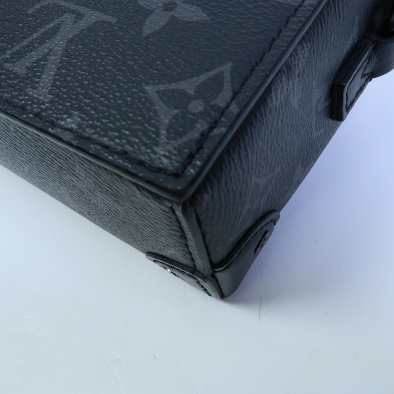 LOUIS VUITTON Monogram Eclipse Steamer Wearable Wallet肩背袋-11