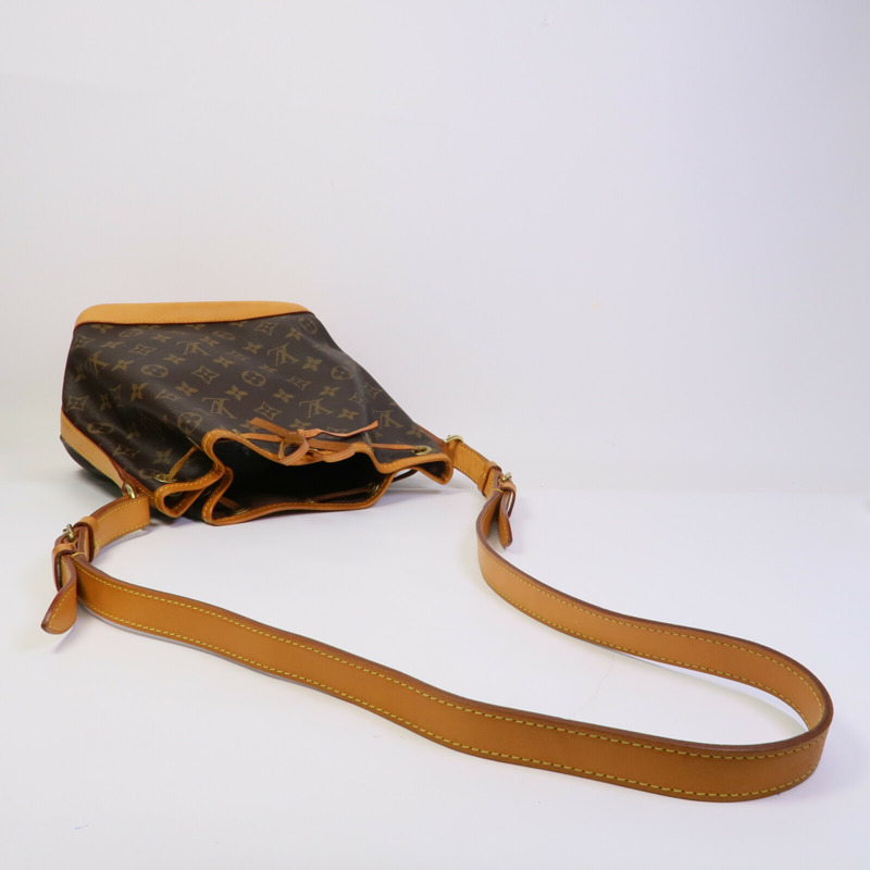 LOUIS VUITTON Monogram Mini Noe肩背袋-6