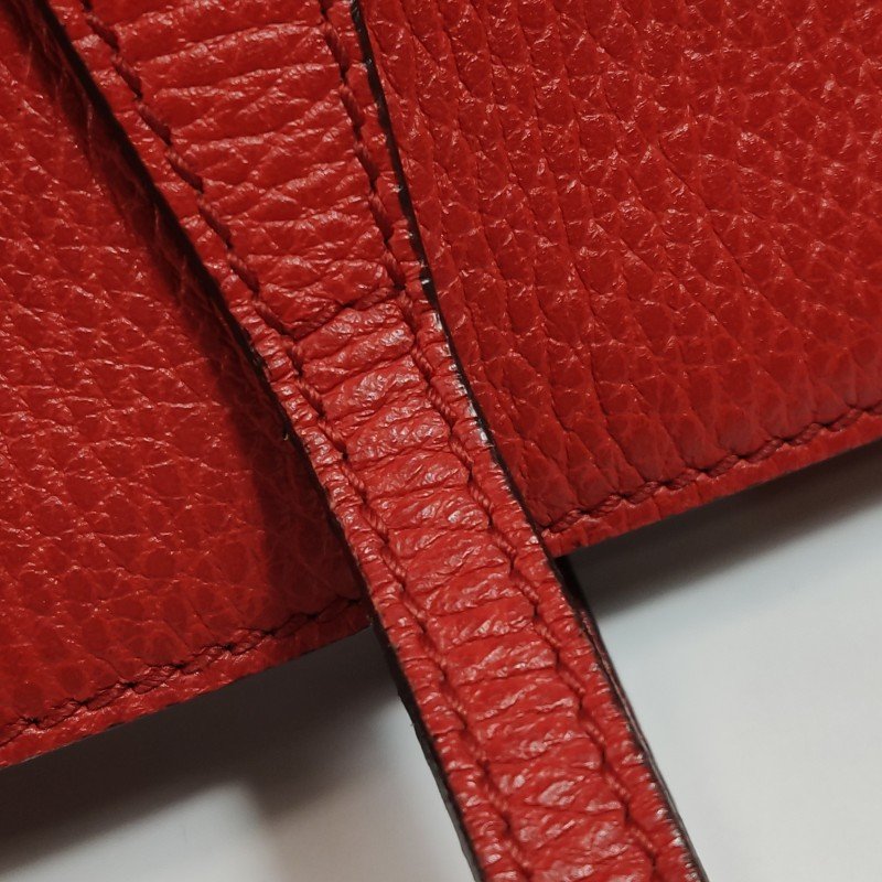 Gucci Swing牛皮純色logo標誌單肩包-14