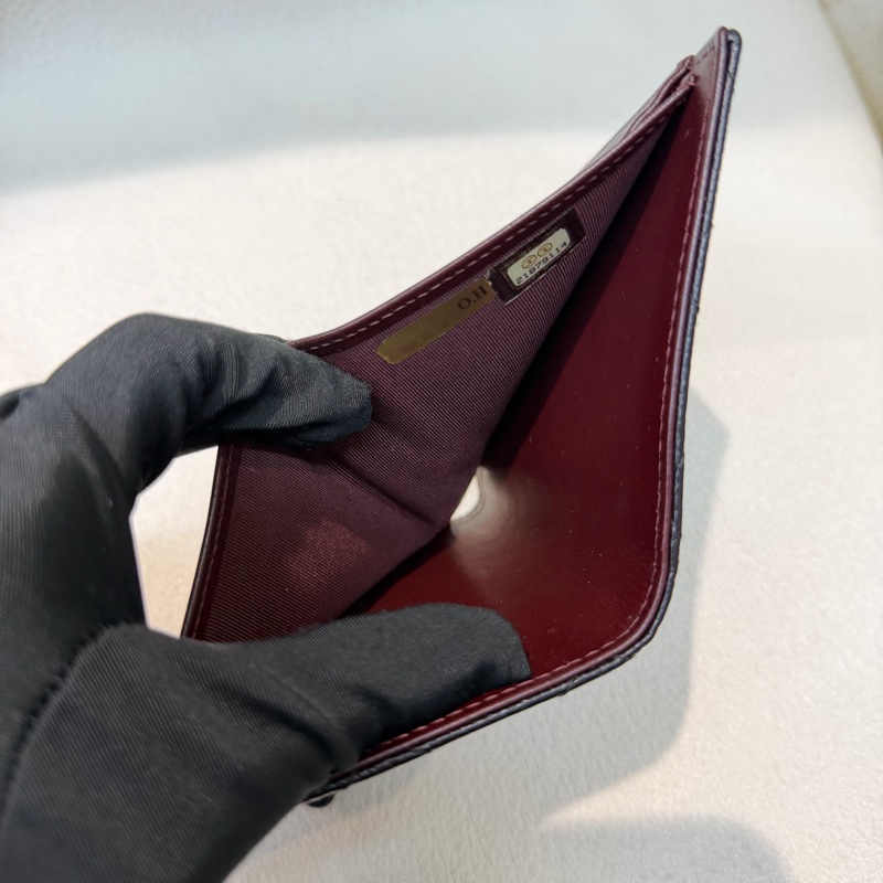 CHANEL 黑金色荔枝牛皮短夾 XC377-14