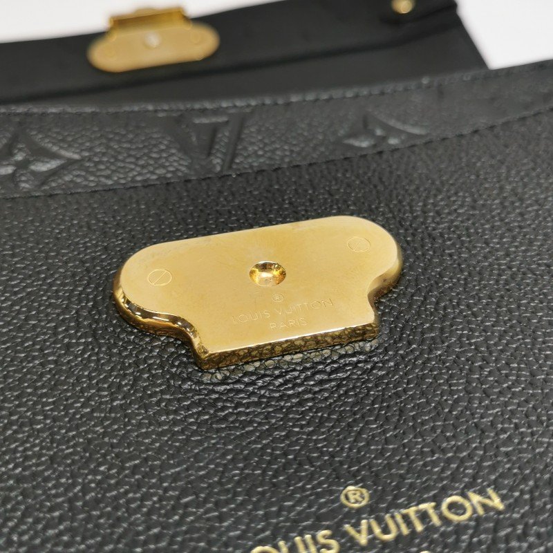 Louis Vuitton (LV) Vavin小號牛皮壓花純色鎖扣單肩包-9
