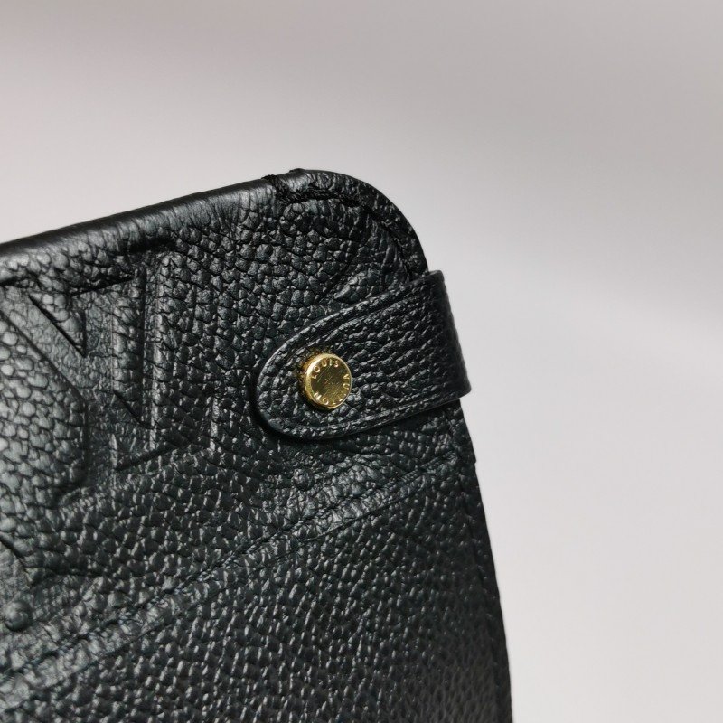 Louis Vuitton (LV) Vavin小號牛皮壓花純色鎖扣單肩包-12