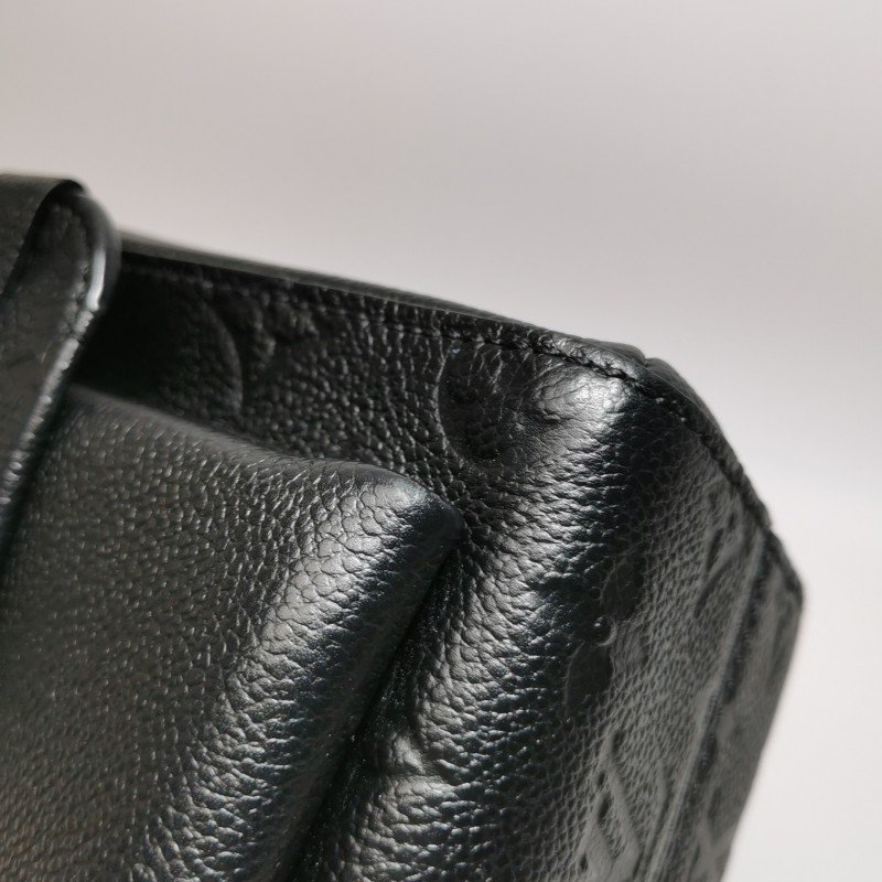 Louis Vuitton (LV) Vavin小號牛皮壓花純色鎖扣單肩包-13