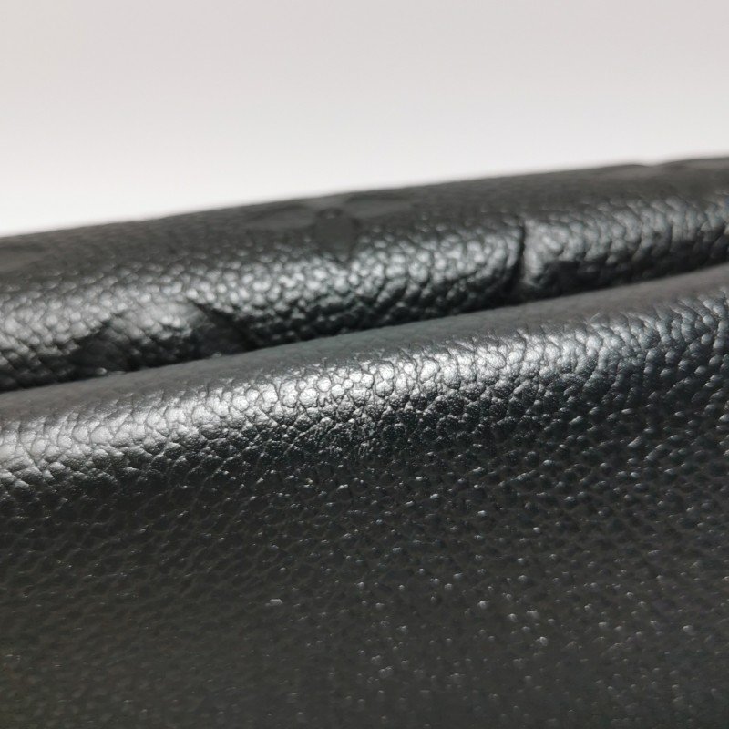 Louis Vuitton (LV) Vavin小號牛皮壓花純色鎖扣單肩包-16