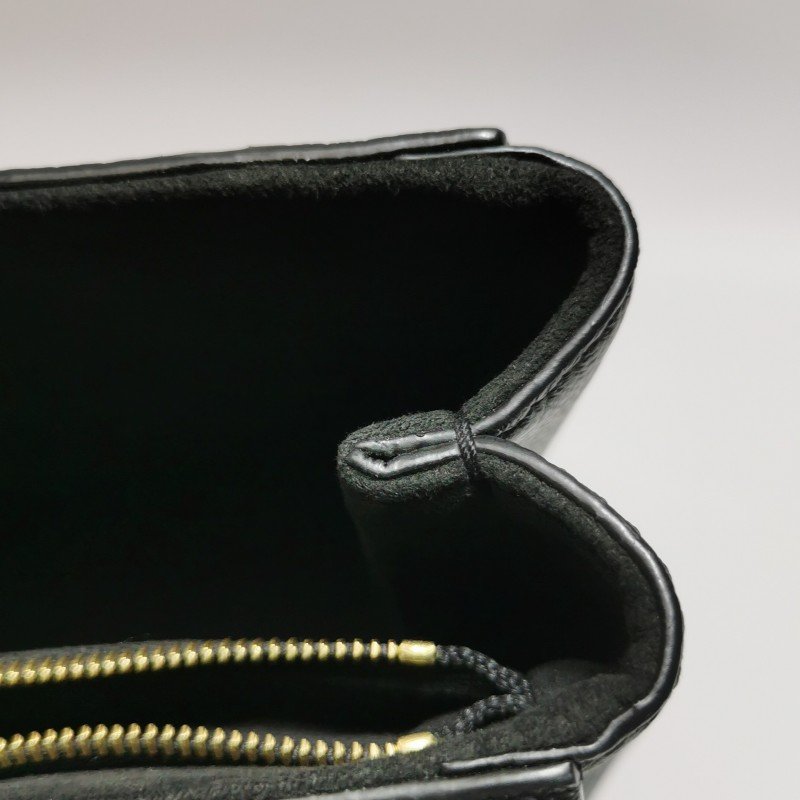 Louis Vuitton (LV) Vavin小號牛皮壓花純色鎖扣單肩包-18