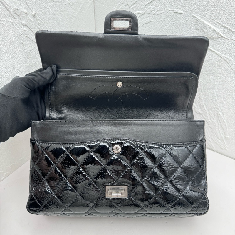 Chanel香奈兒2.55中號黑銀漆皮雙蓋單肩斜挎鏈條包-7