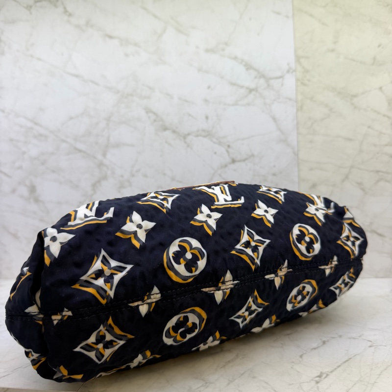 LV藍色幻影郵輪HOBO手提腋下包-4