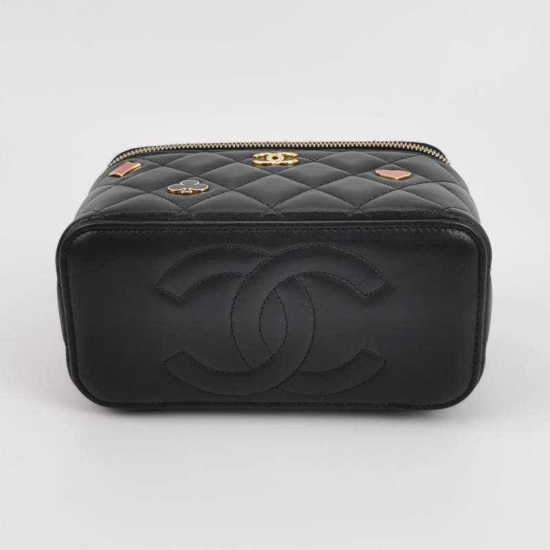 Chanel Vanity Case羊皮菱格絎縫徽章裝飾雙C標識斜挎包單肩包-5