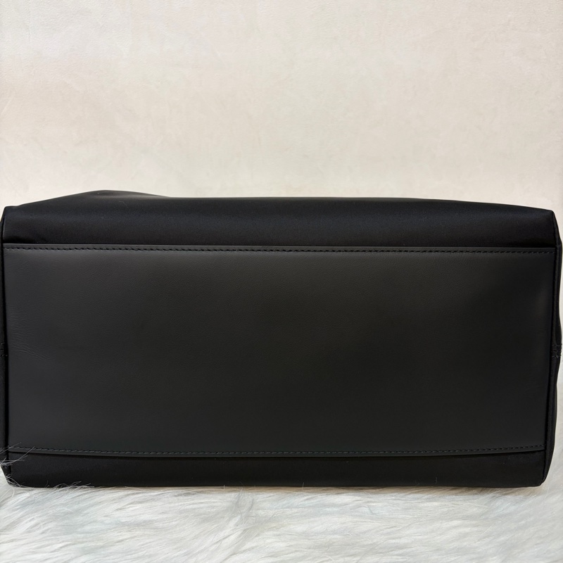 BURBERRY 8109272 金釦LOGO尼龍 肩背包 托特包-4