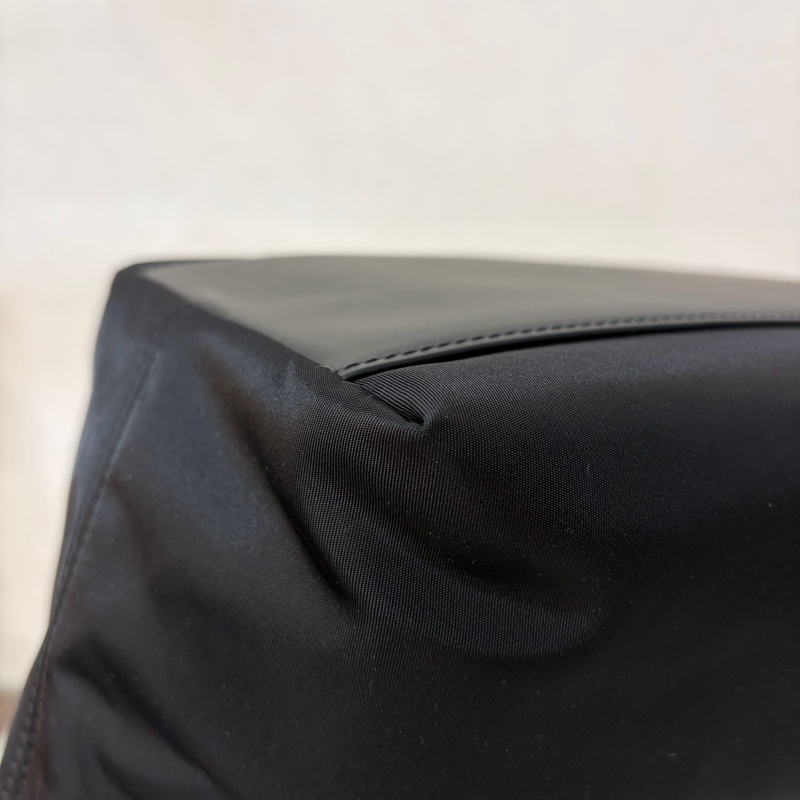 BURBERRY 8109272 金釦LOGO尼龍 肩背包 托特包-7