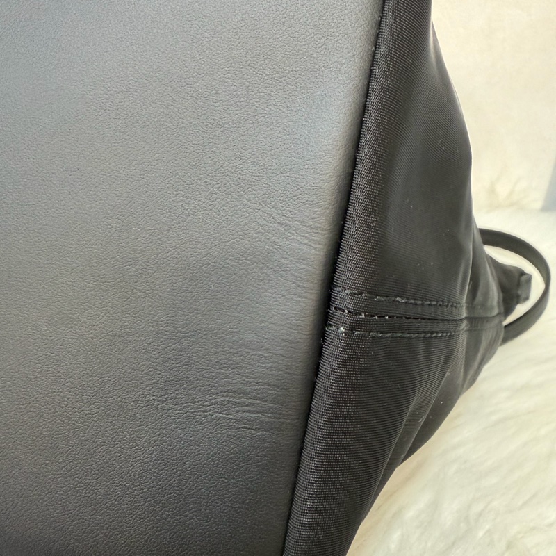 BURBERRY 8109272 金釦LOGO尼龍 肩背包 托特包-13