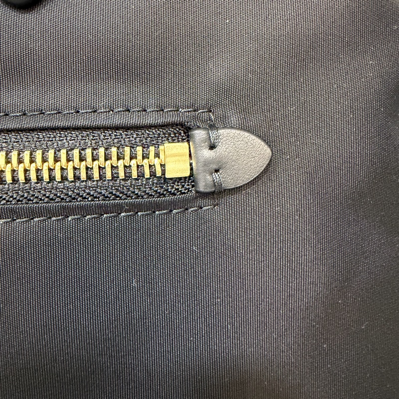 BURBERRY 8109272 金釦LOGO尼龍 肩背包 托特包-18