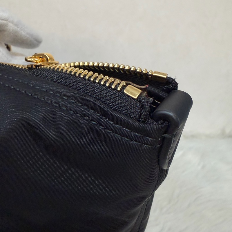 BURBERRY 8109272 金釦LOGO尼龍 肩背包 托特包-21