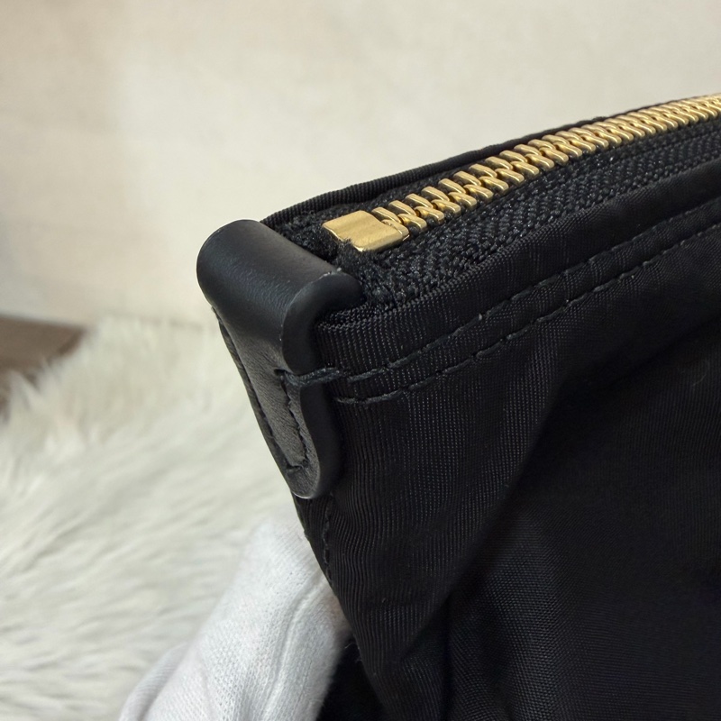 BURBERRY 8109272 金釦LOGO尼龍 肩背包 托特包-24