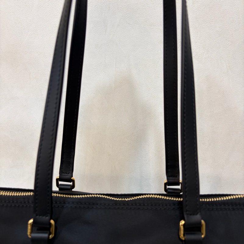 BURBERRY 8109272 金釦LOGO尼龍 肩背包 托特包-30