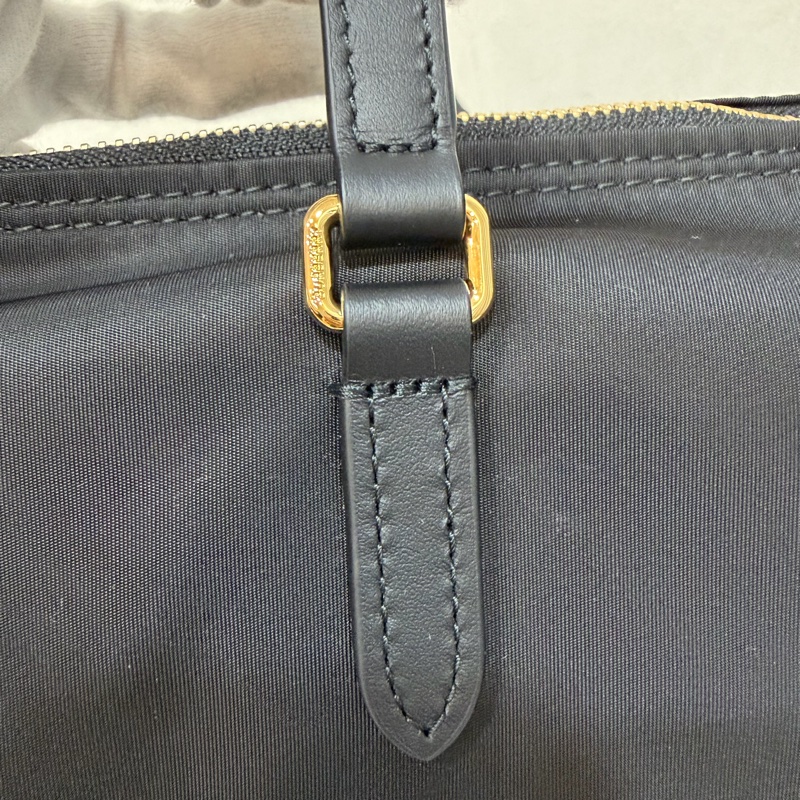 BURBERRY 8109272 金釦LOGO尼龍 肩背包 托特包-32