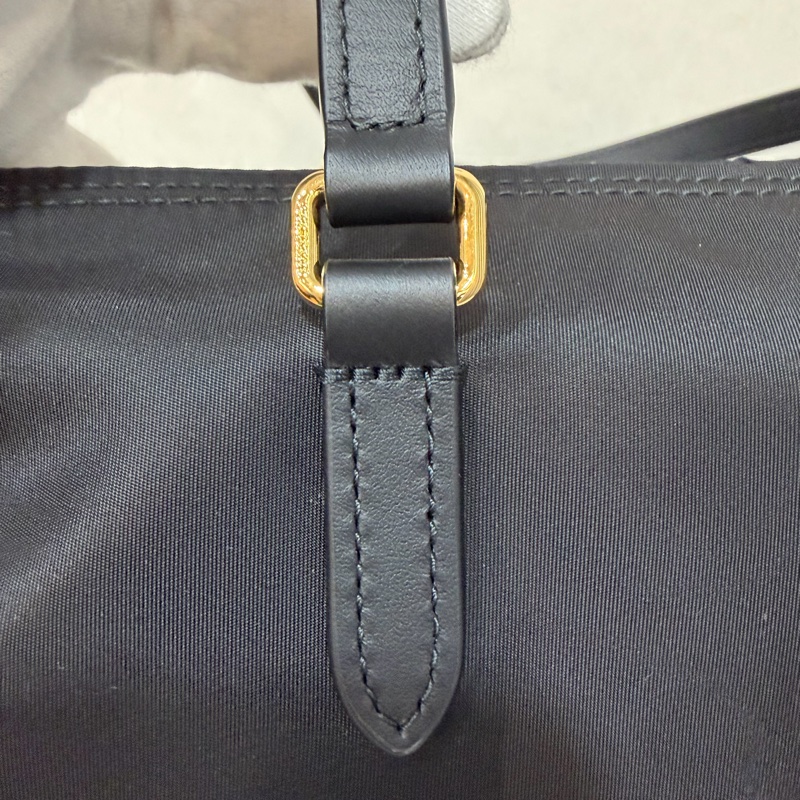 BURBERRY 8109272 金釦LOGO尼龍 肩背包 托特包-36