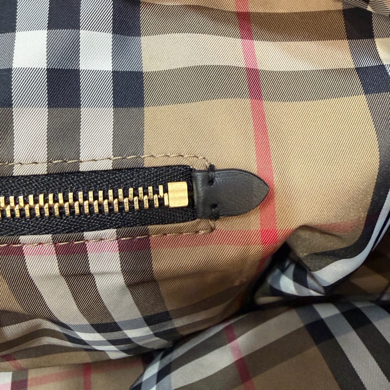 BURBERRY 8109272 金釦LOGO尼龍 肩背包 托特包-58