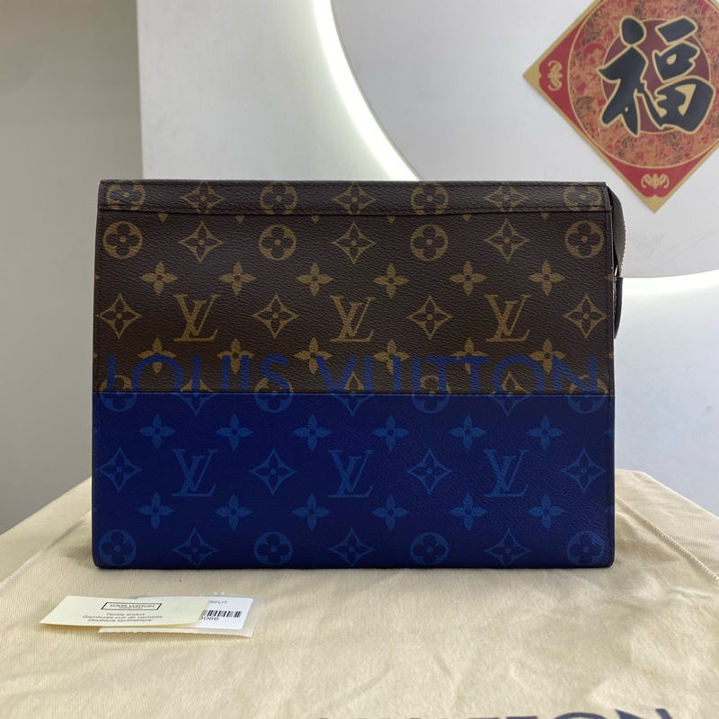 LV路易威登 POCHETTE VOYAGE走秀款 限量款電光藍拼色手拿包 洗漱包-0