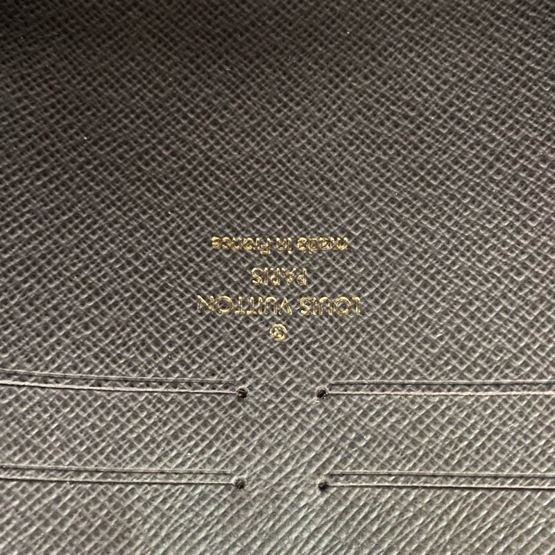 LV路易威登 POCHETTE VOYAGE走秀款 限量款電光藍拼色手拿包 洗漱包-5