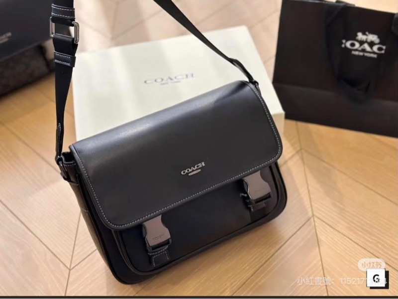 Coach Messenger 郵差包（中性可背）-1