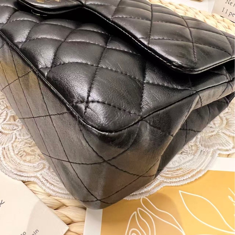 Chanel Classic Flap 25 Lambskin Bag-11