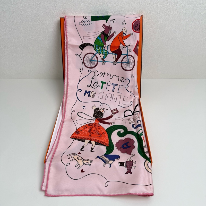 Hermes/愛馬仕 桑蠶絲絲巾 帶盒-1