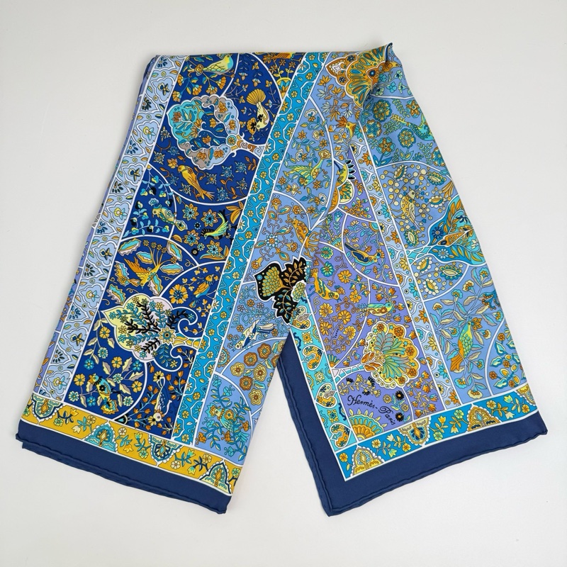 Hermes//愛馬仕 桑蠶絲絲巾 帶盒子-3