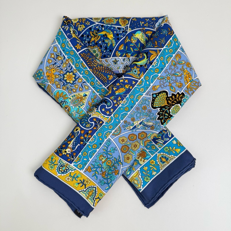 Hermes//愛馬仕 桑蠶絲絲巾 帶盒子-4